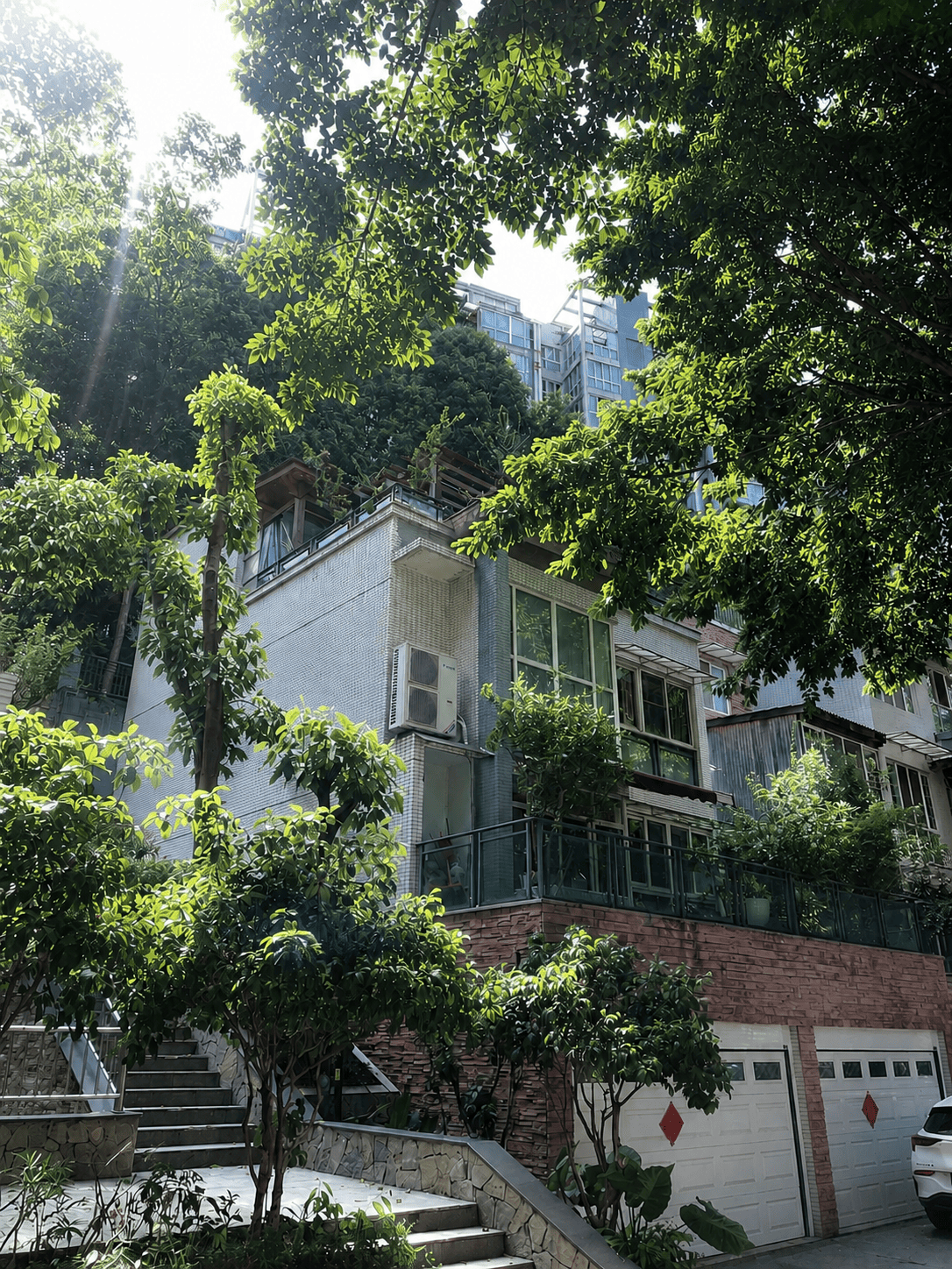 益阳岛居岁月从容升级：小小岛老别墅加装蒂升悦行款电梯